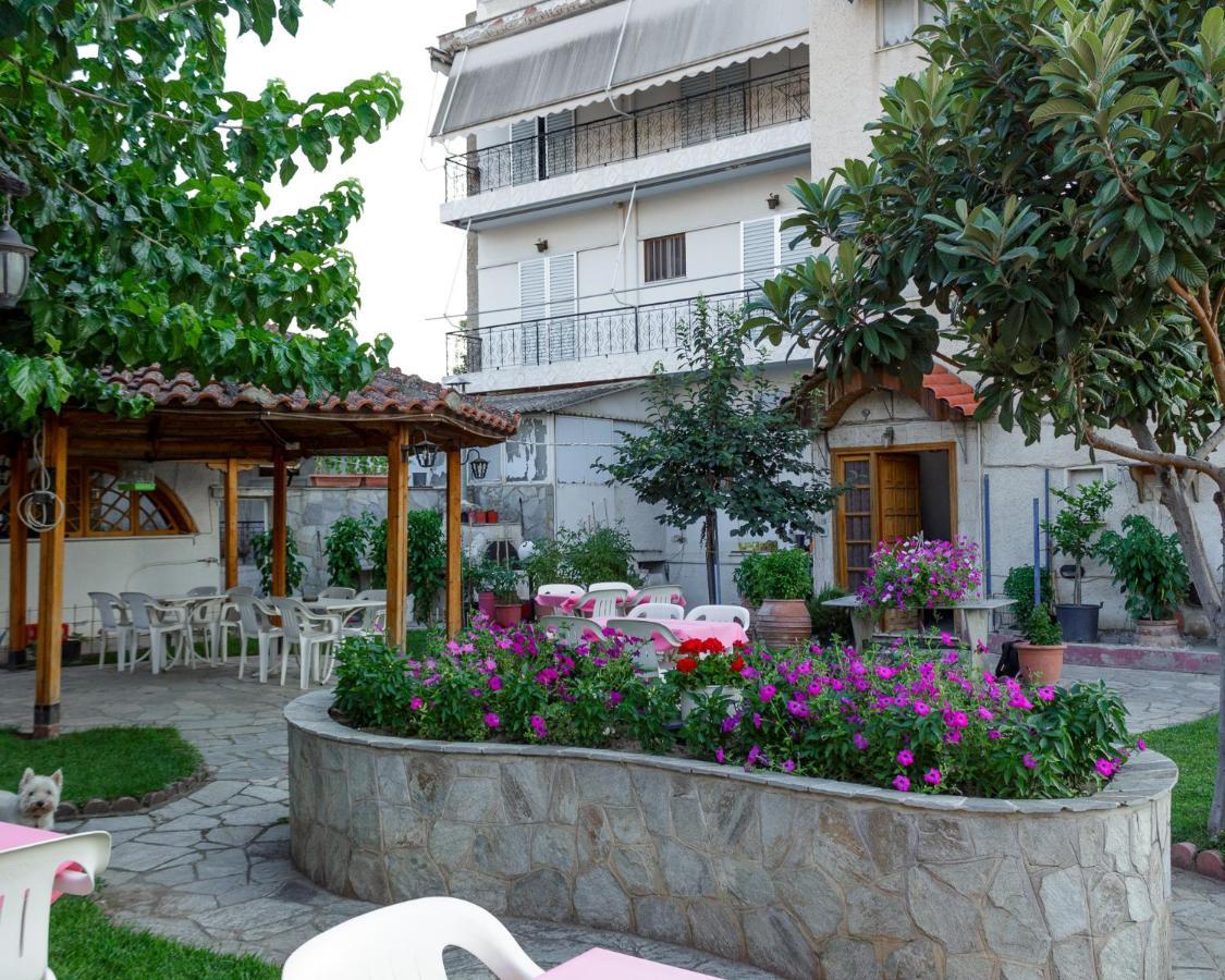 Finikas Hotel Lárisza Kültér fotó